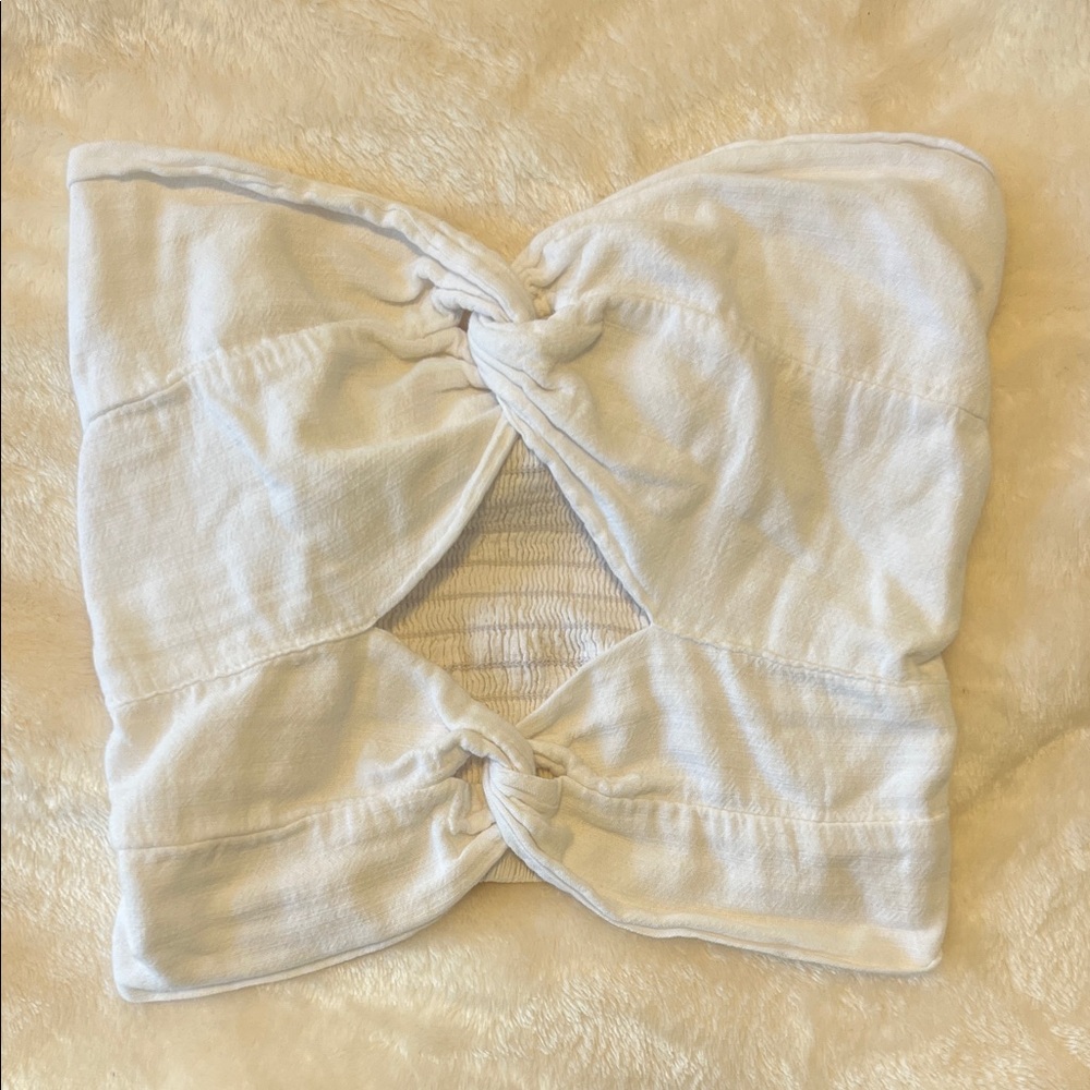 Blanco By Nature Women’s White Twist Front Strapless Crop Top Medium